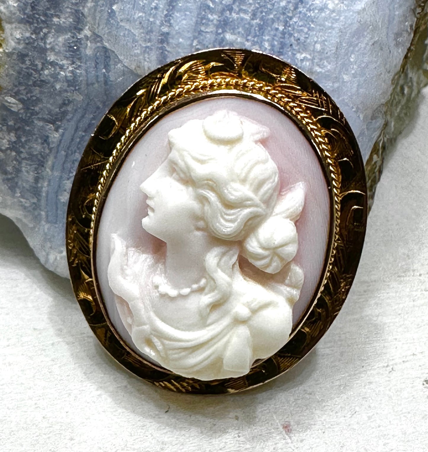 Antique 10k Yellow and Rose Gold Victorian Oval Carved Shell Cameo Multi-wear Brooch or Pendant