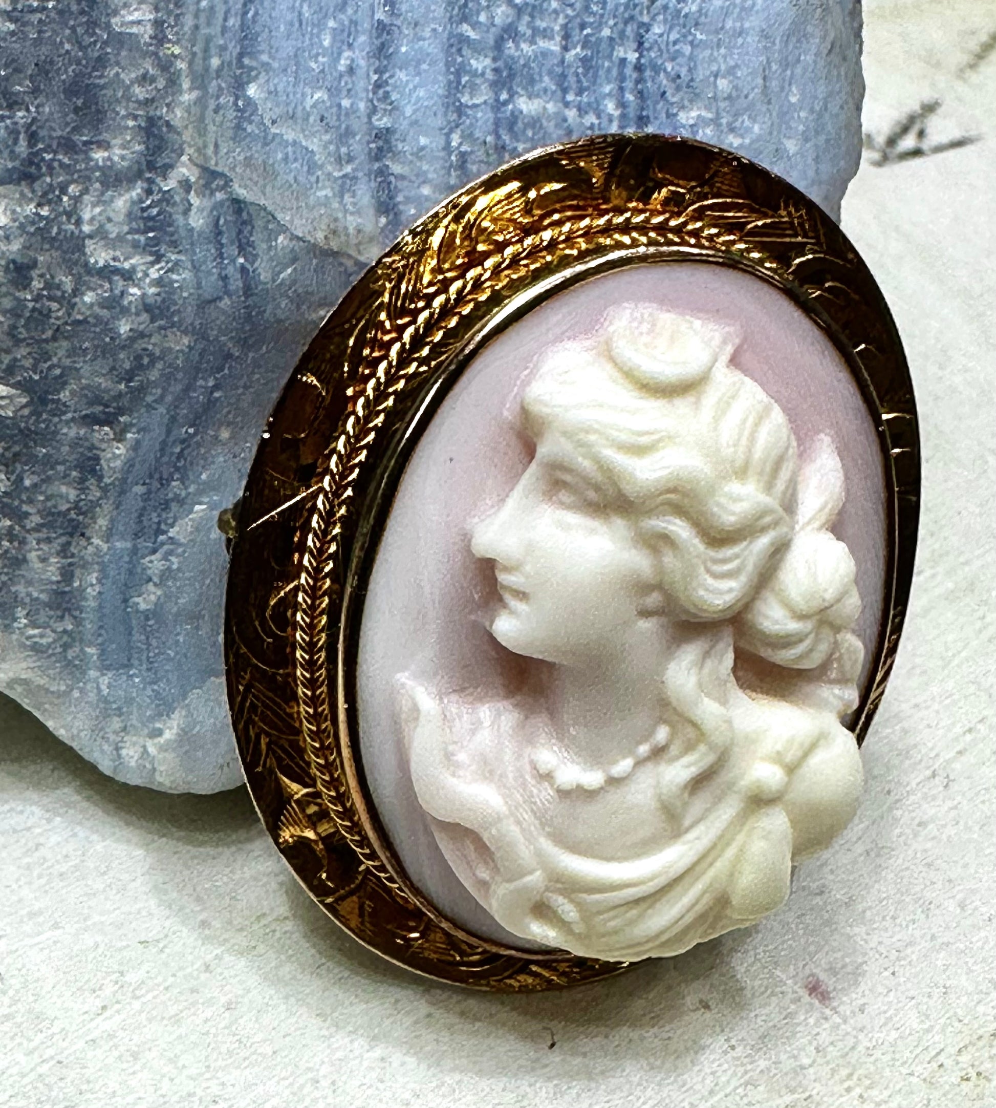 Antique 10k Yellow and Rose Gold Victorian Oval Carved Shell Cameo Multi-wear Brooch or Pendant