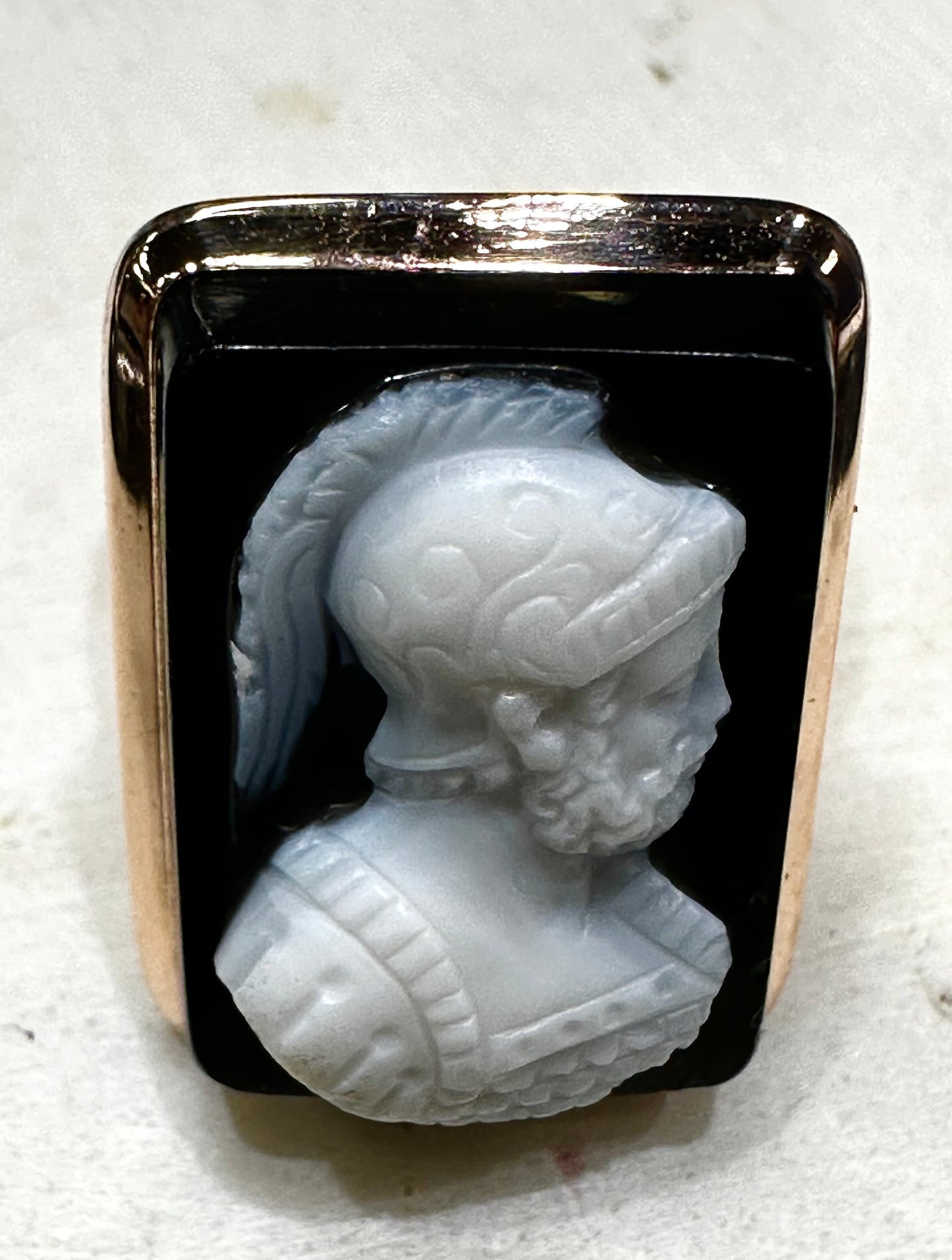 Antique 10k Rose Gold Black and White Agate Cameo Ring Size 7 9.6 Grams