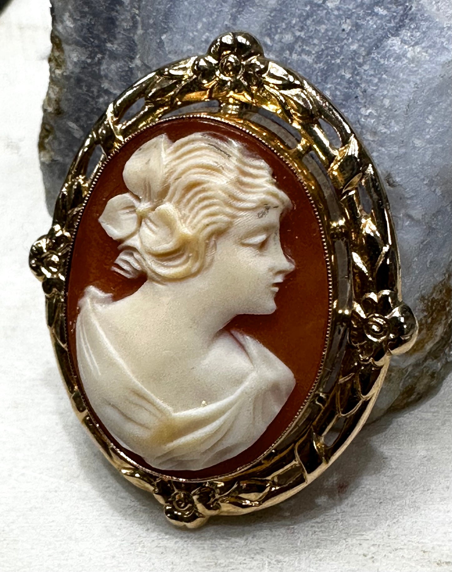 Antique Cameo Brooch and Pendant 10k Yellow Gold Floral Lady Carnelian Carved Shell 5.8 Grams 25x19 Oval