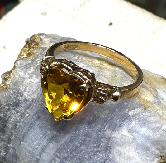 Vintage 1960s 10K Solid Yellow Gold 10x8 Heart cut Natural Citrine Ring Size 6.5 Art deco Piece