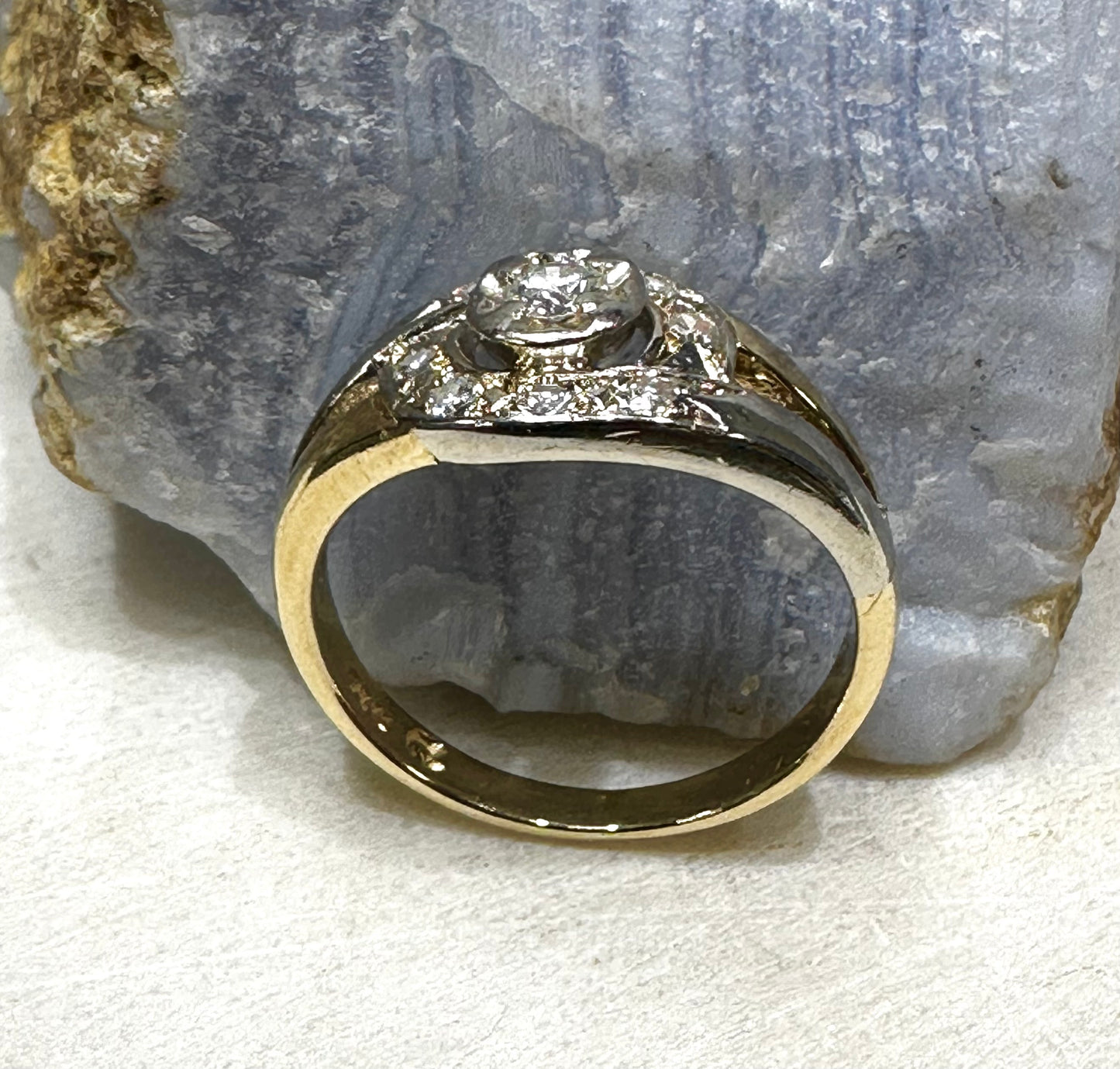 Vintage Mid Century Two-Tone 14 Karat Yellow and White Gold 0.25 Total Carat Weight Diamond Ring Size 5 3/4 and 3.1 Grams of Gold